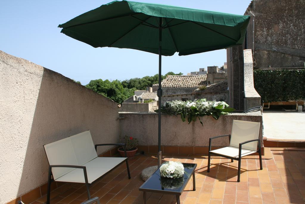 Le Casette Erice Extérieur photo