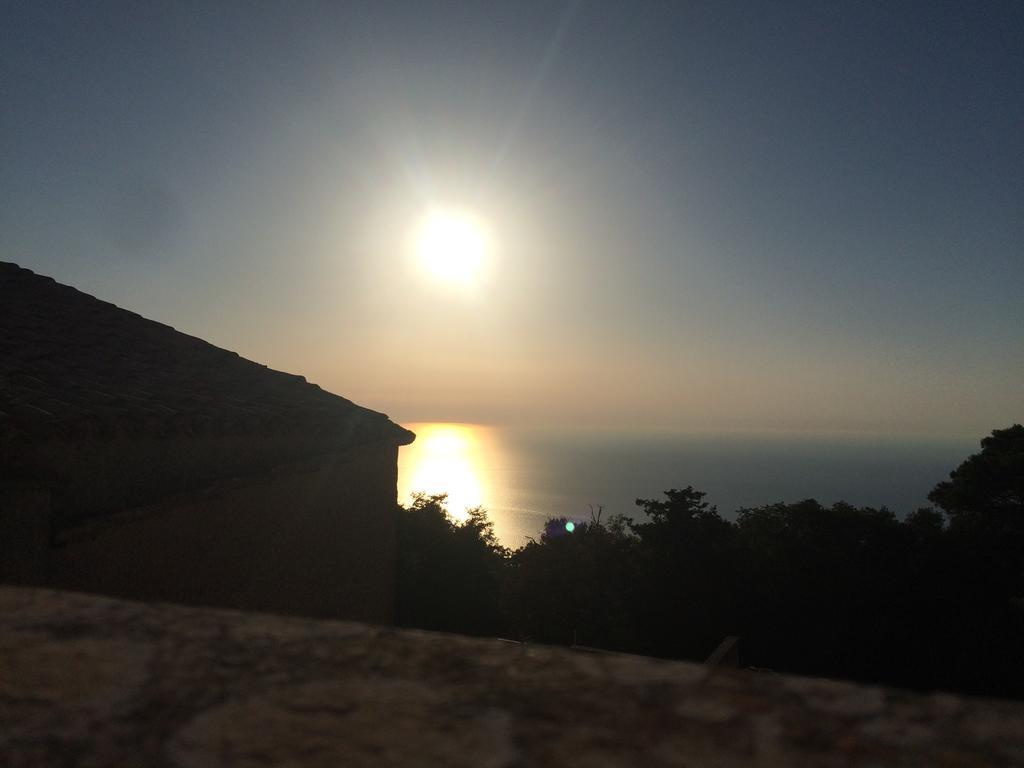Le Casette Erice Extérieur photo